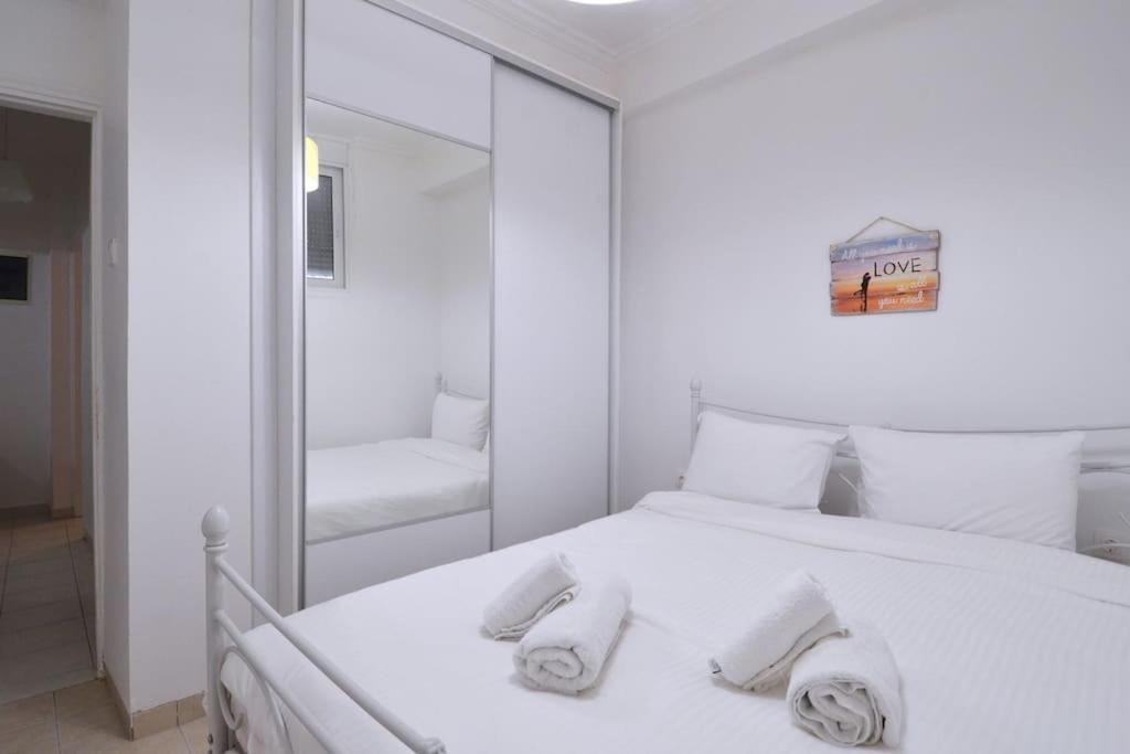 Minimal Apartment At The Foot Of The Odeon Of ... Athen Eksteriør billede